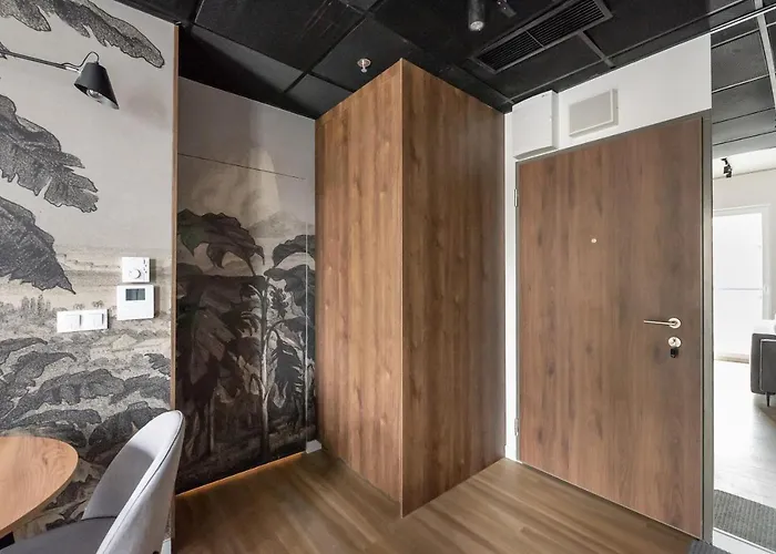 New Comfort 205 By Bookinghost *